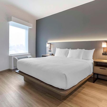 Comfort Inn & Suites Newark Liberty International Airport Eksteriør bilde