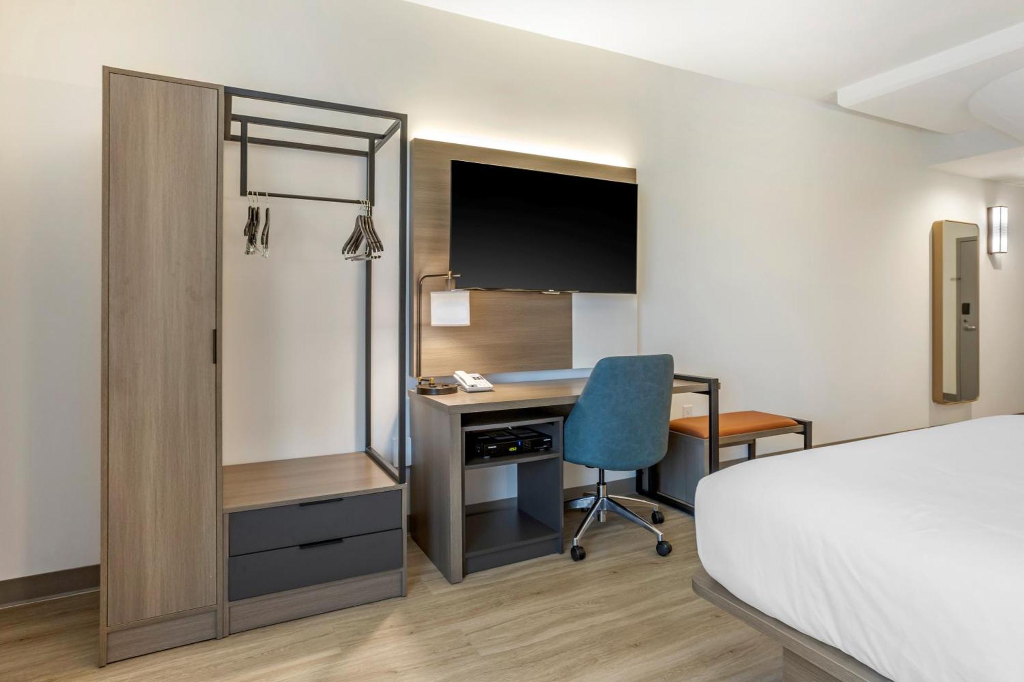 Comfort Inn & Suites Newark Liberty International Airport Eksteriør bilde