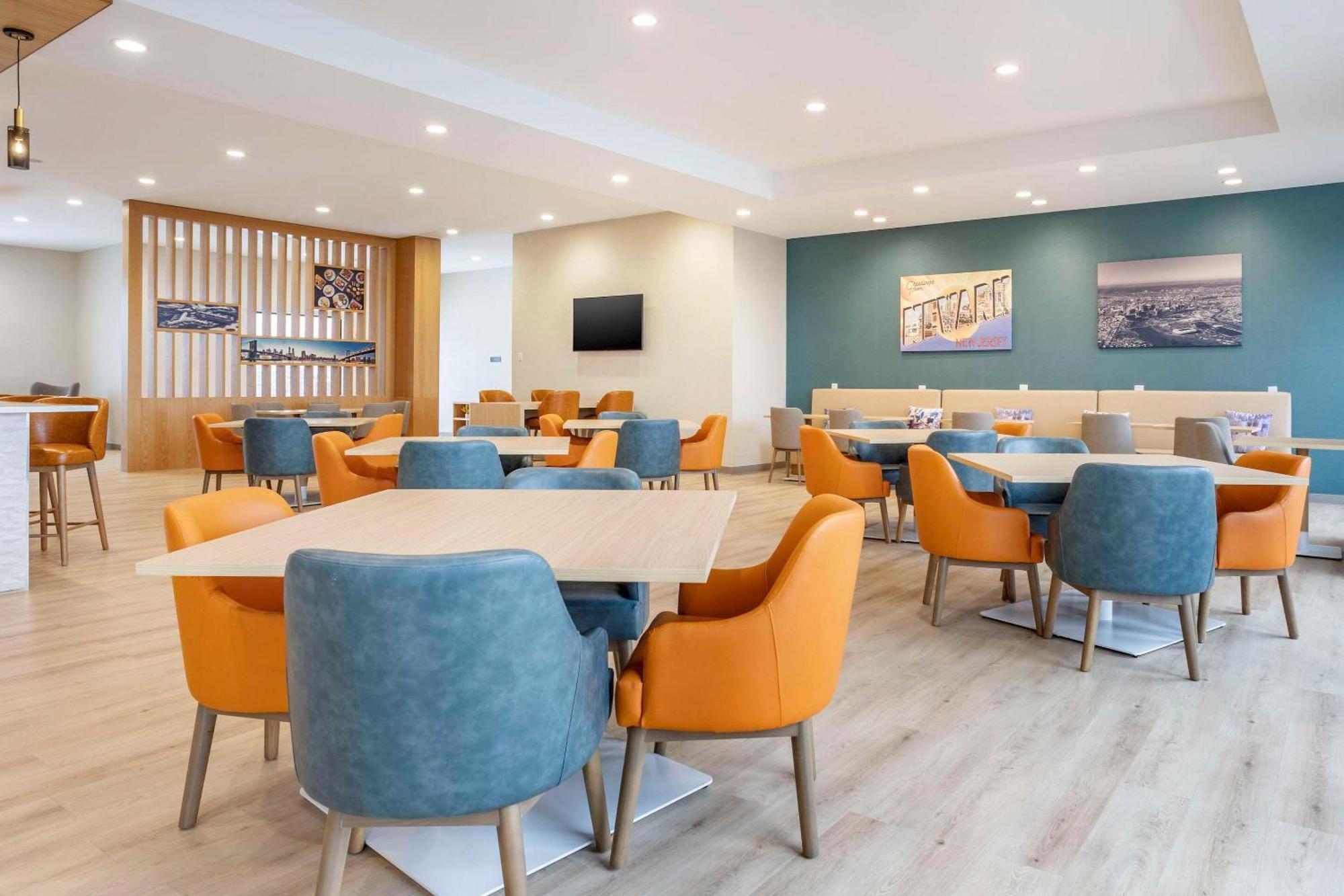 Comfort Inn & Suites Newark Liberty International Airport Eksteriør bilde