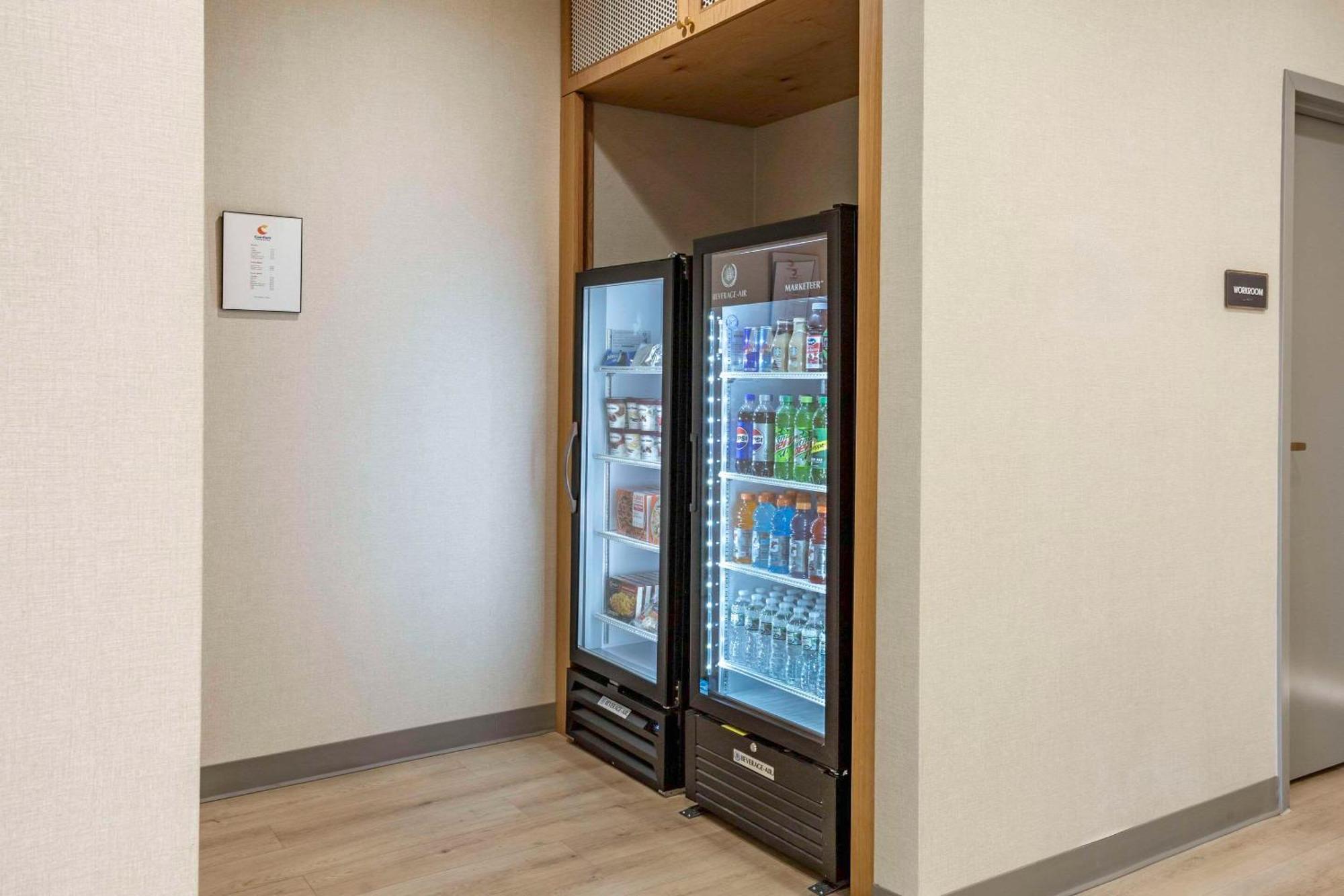 Comfort Inn & Suites Newark Liberty International Airport Eksteriør bilde