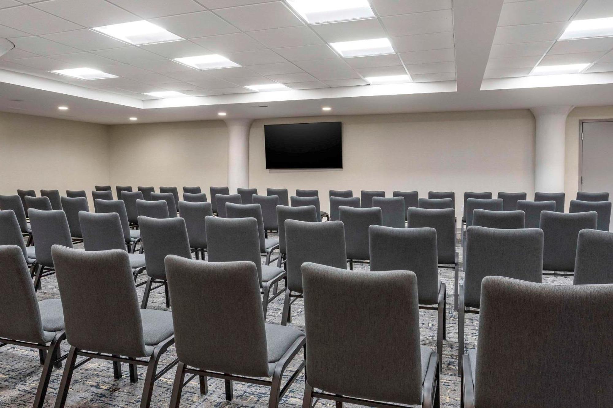 Comfort Inn & Suites Newark Liberty International Airport Eksteriør bilde