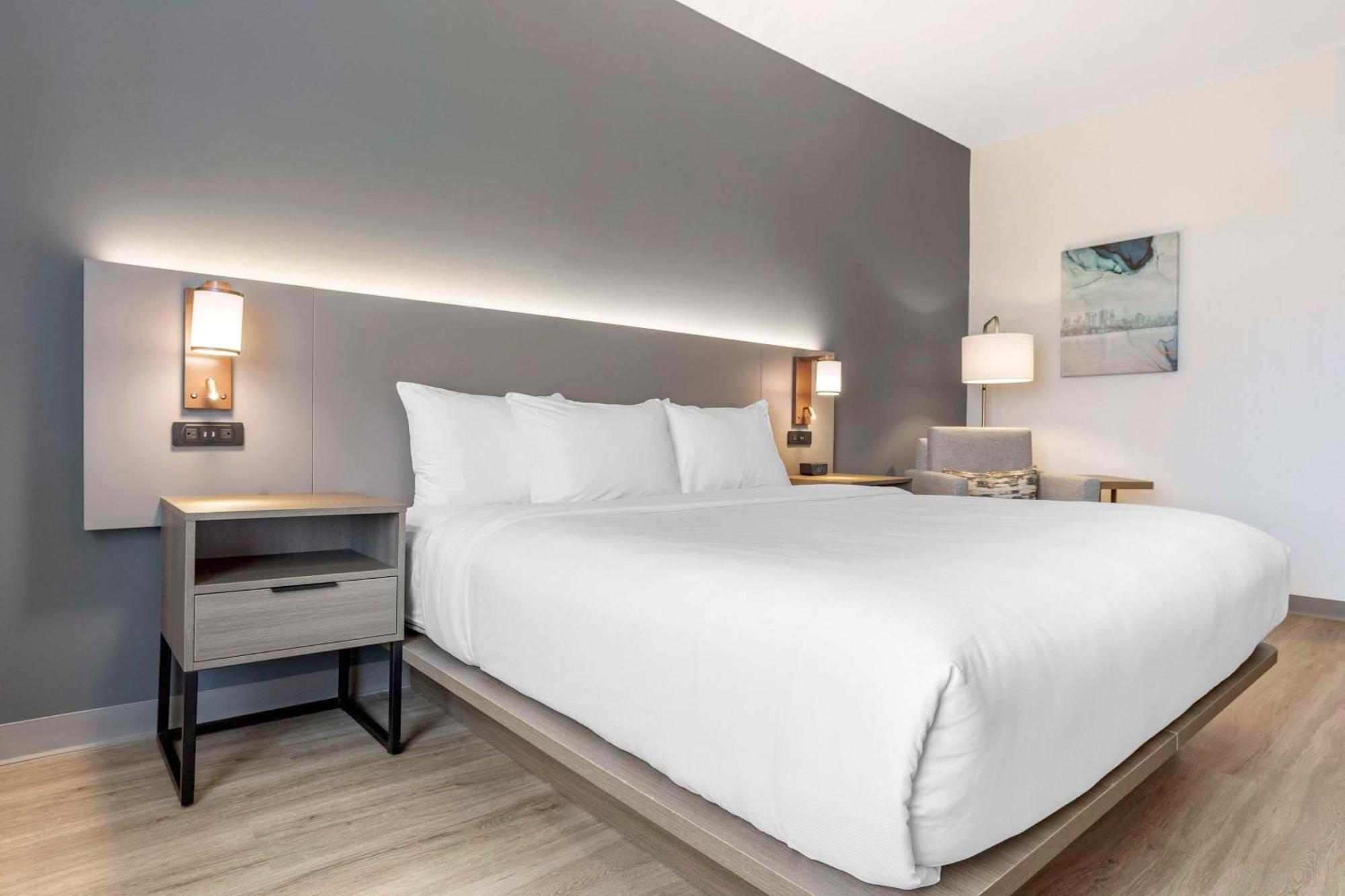 Comfort Inn & Suites Newark Liberty International Airport Eksteriør bilde