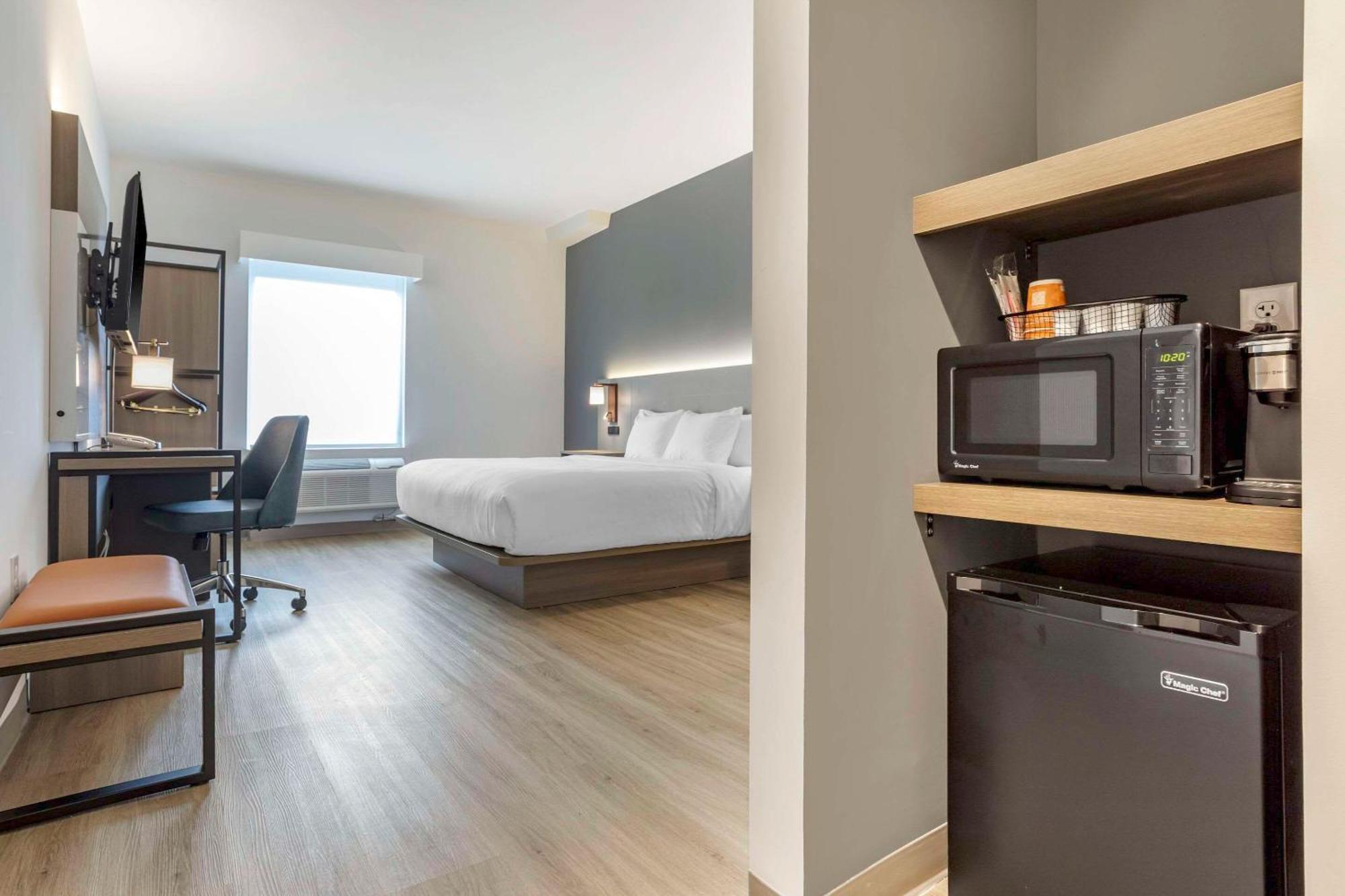Comfort Inn & Suites Newark Liberty International Airport Eksteriør bilde