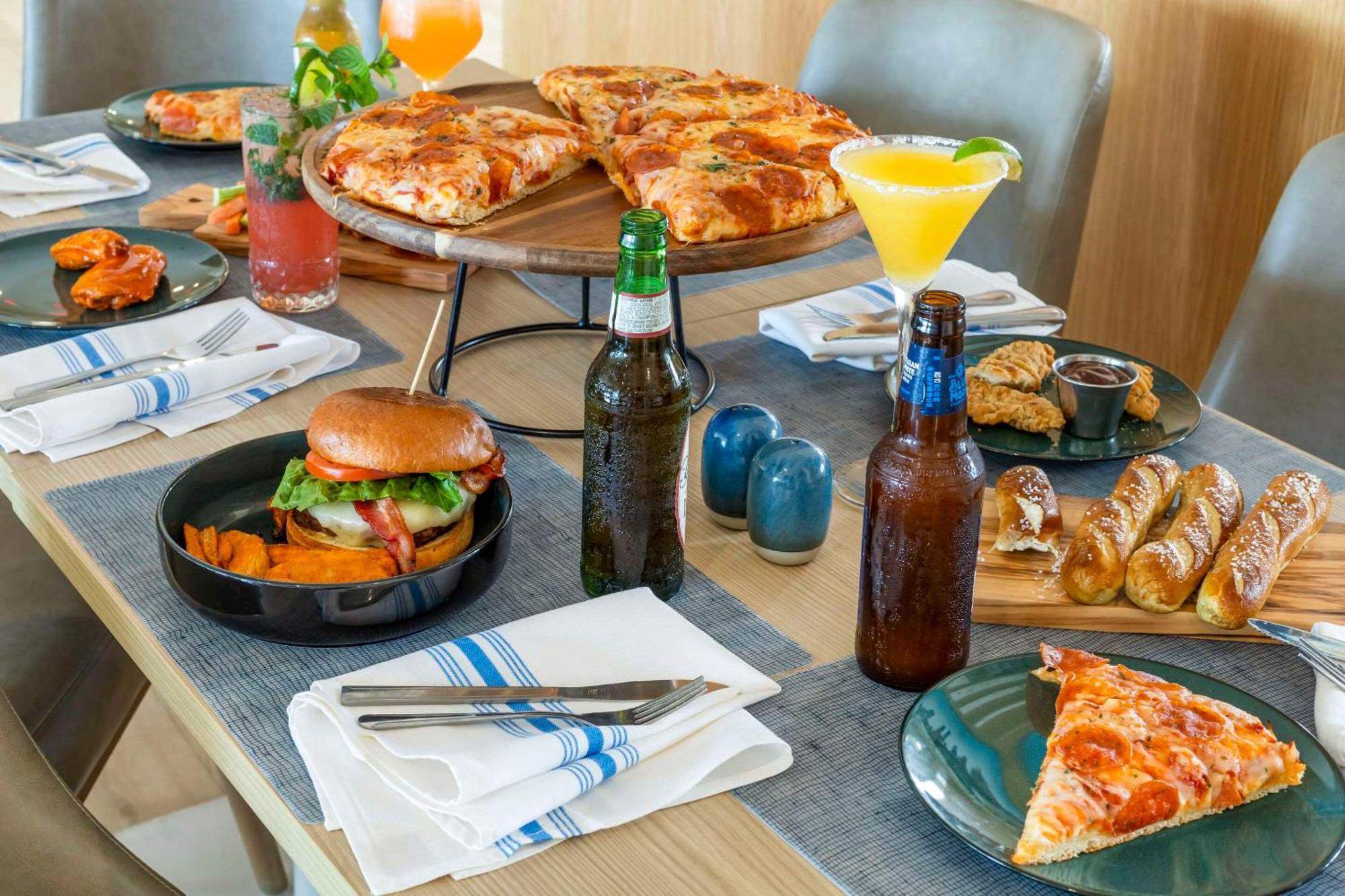 Comfort Inn & Suites Newark Liberty International Airport Eksteriør bilde