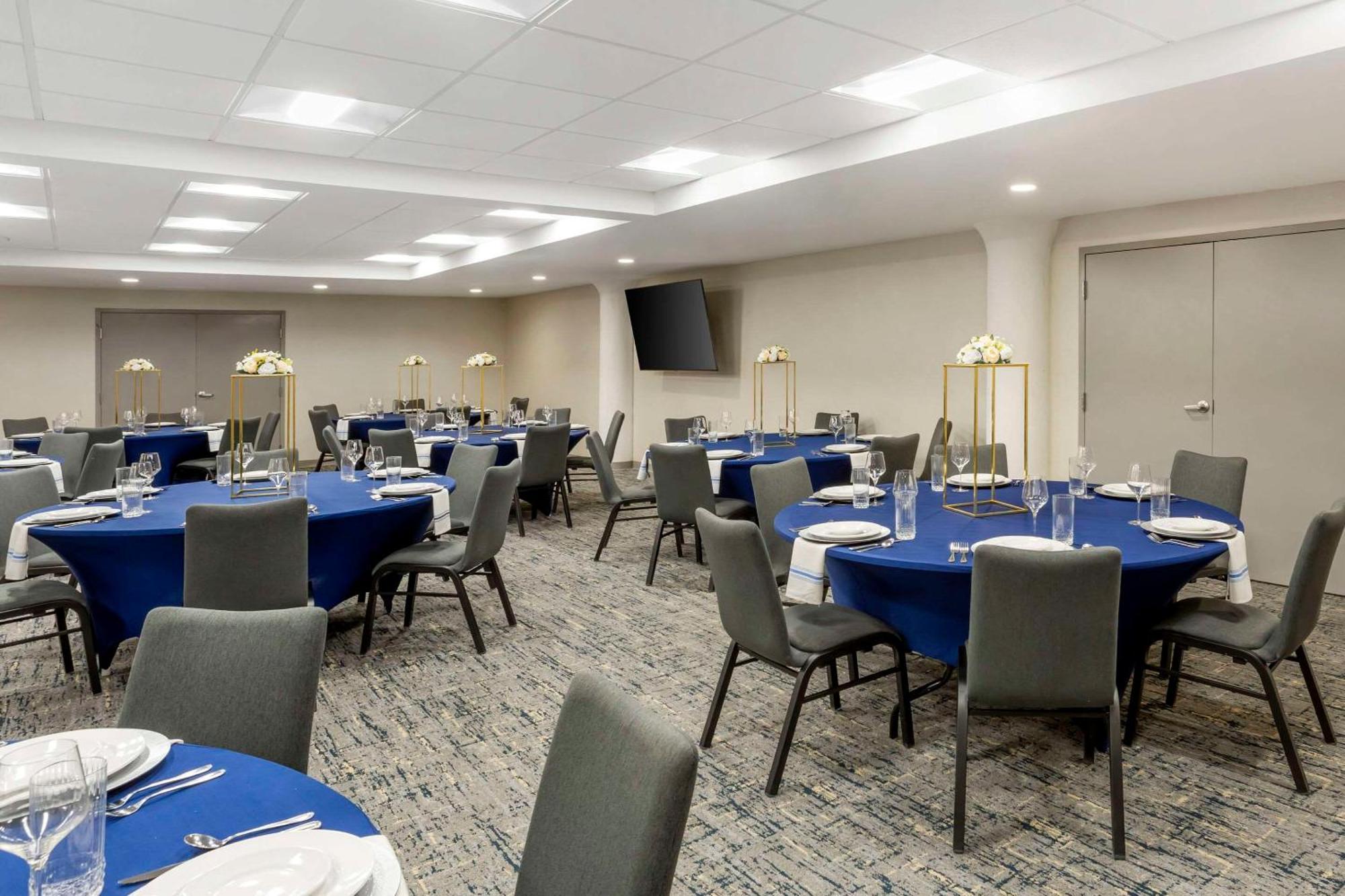 Comfort Inn & Suites Newark Liberty International Airport Eksteriør bilde