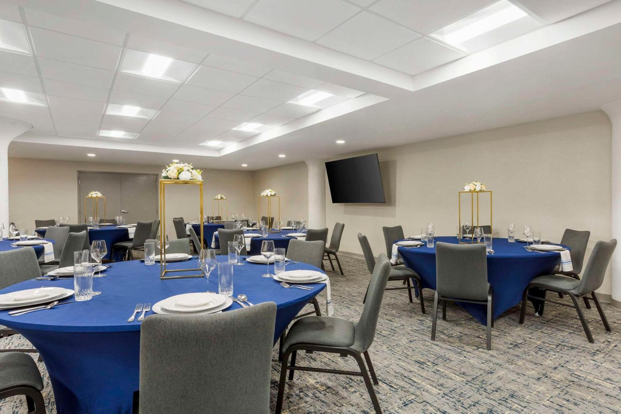 Comfort Inn & Suites Newark Liberty International Airport Eksteriør bilde