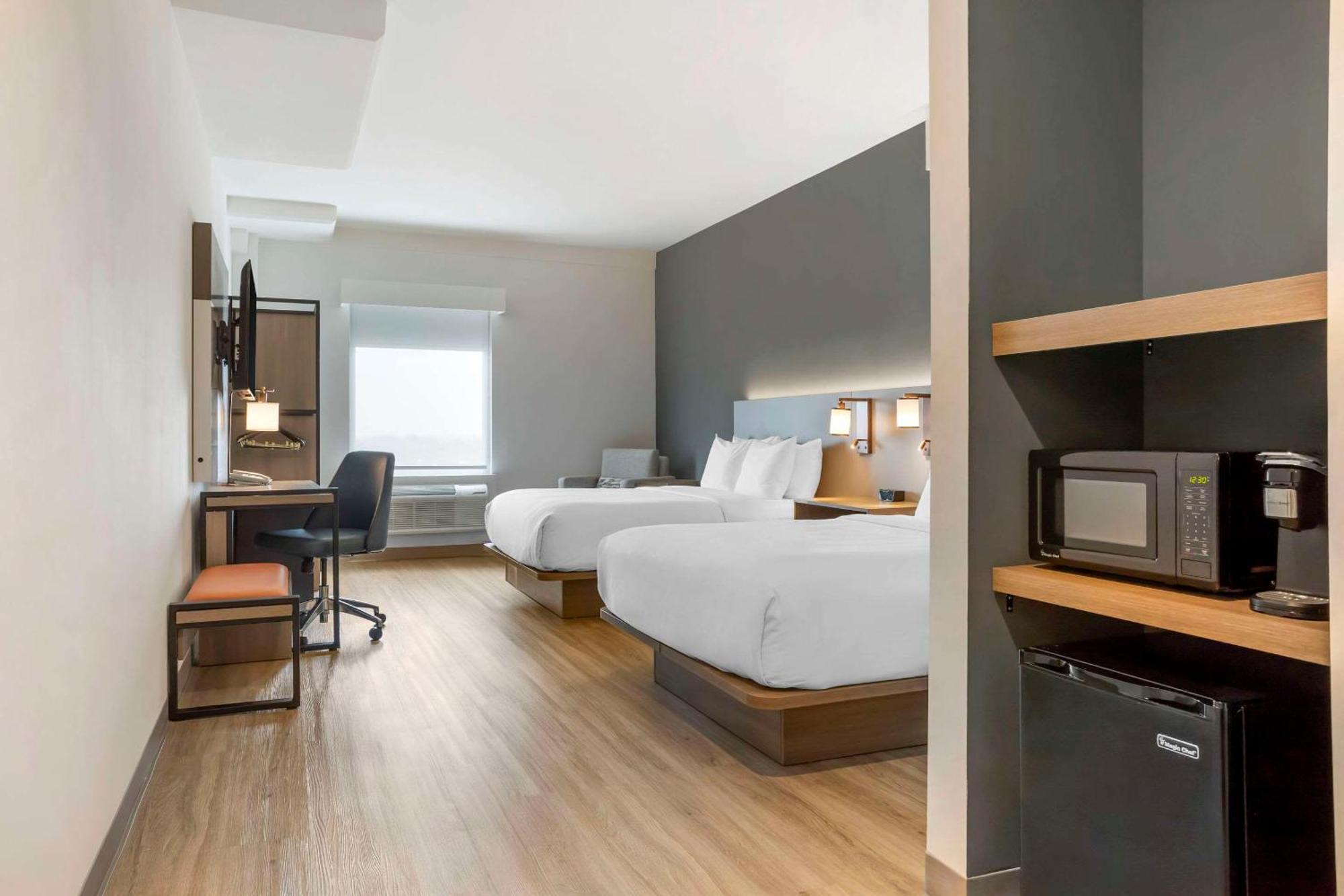 Comfort Inn & Suites Newark Liberty International Airport Eksteriør bilde